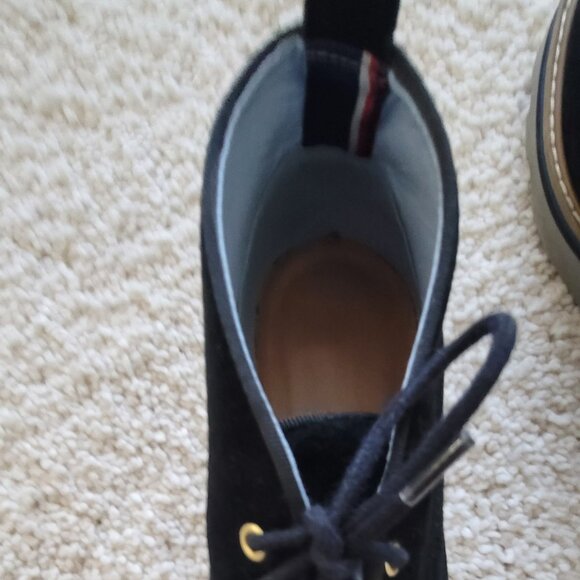 Tommy Hilfiger Suede  Up Ankle Booties Women’s 8.5 - Picture 2 of 6